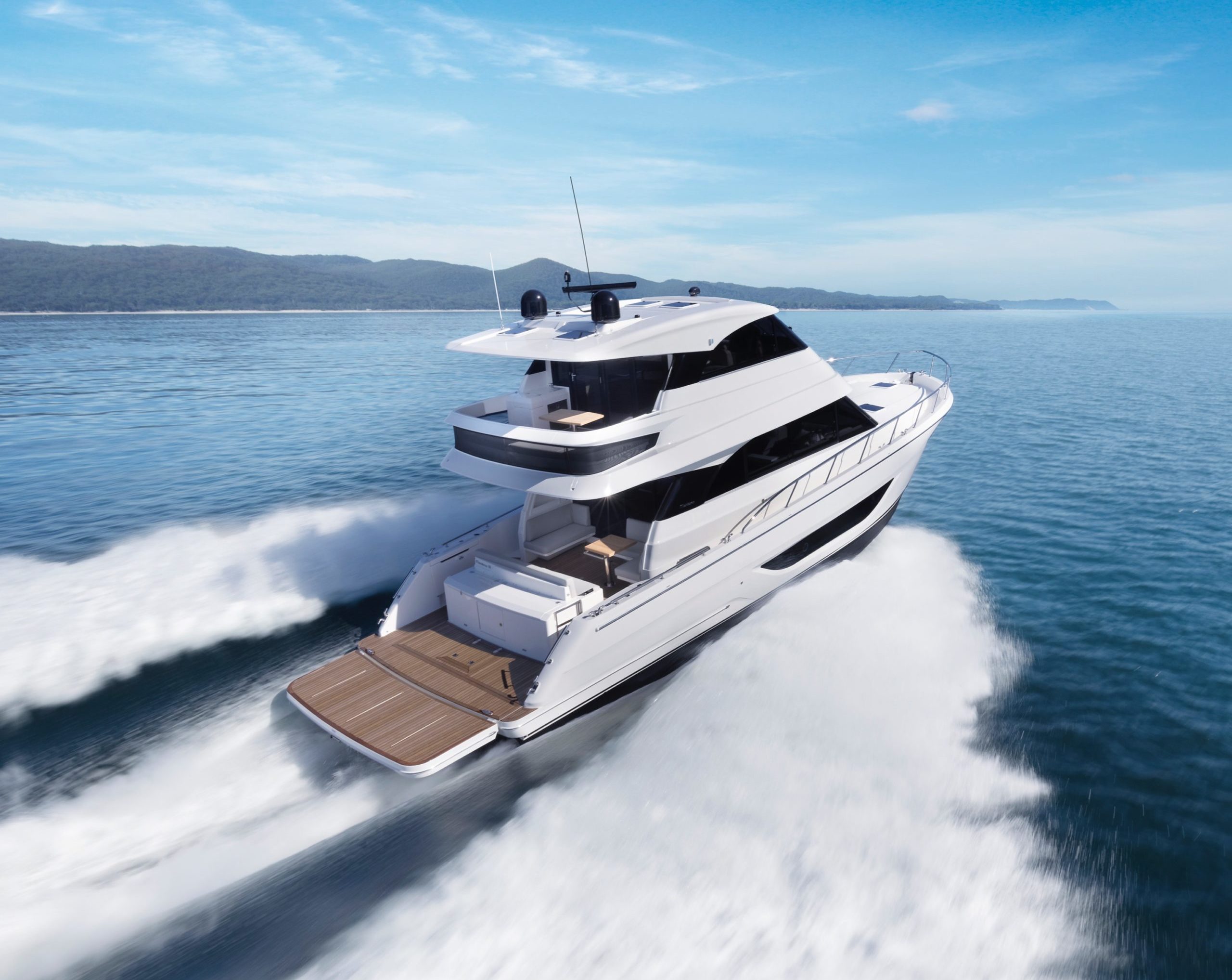 Global Launch | Maritimo M55 Flybridge Motor Yacht